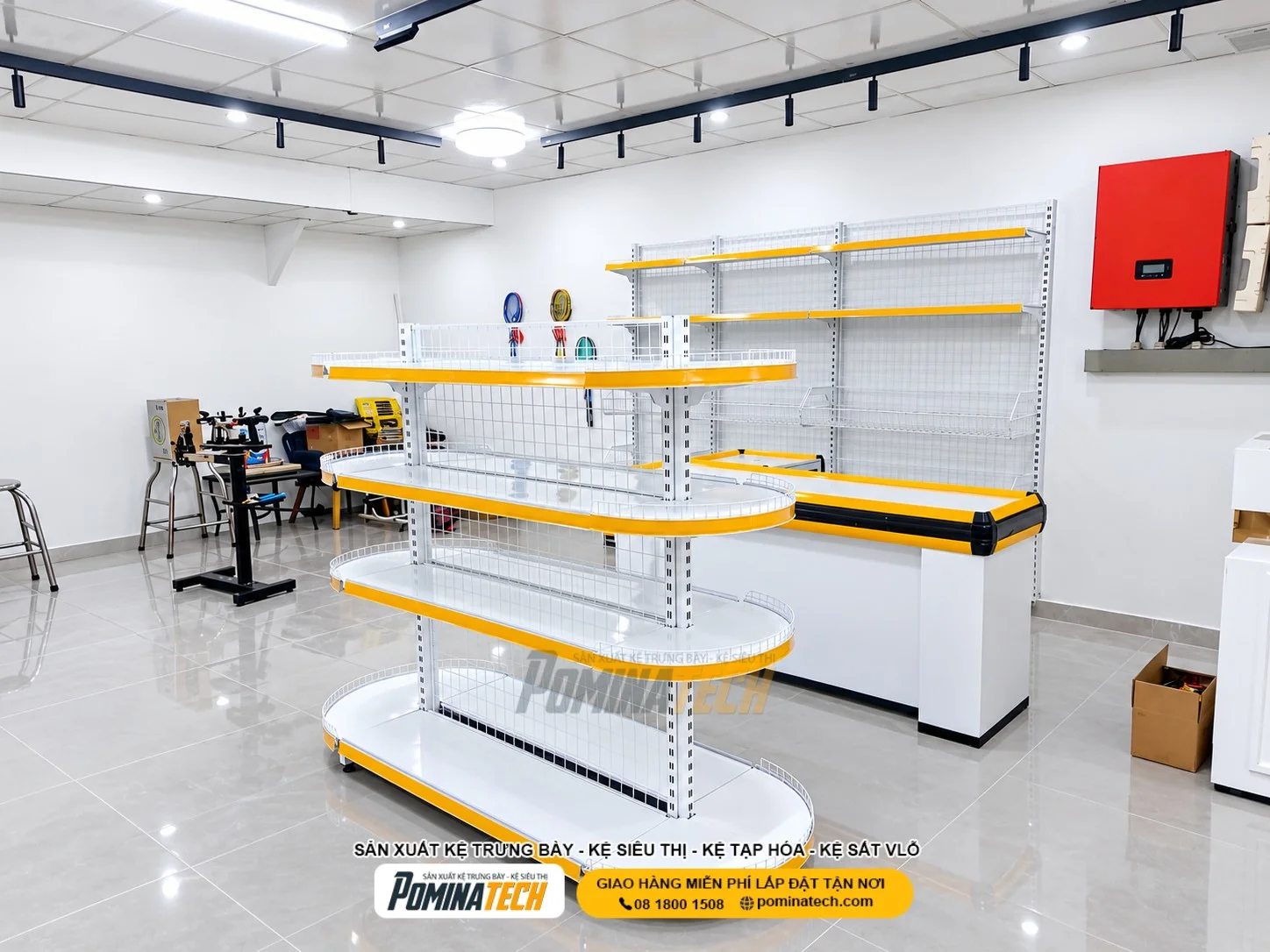Kệ bán nguyệt kết hợp hệ thống ánh sáng tạo hiệu ứng trưng bày cuốn hút