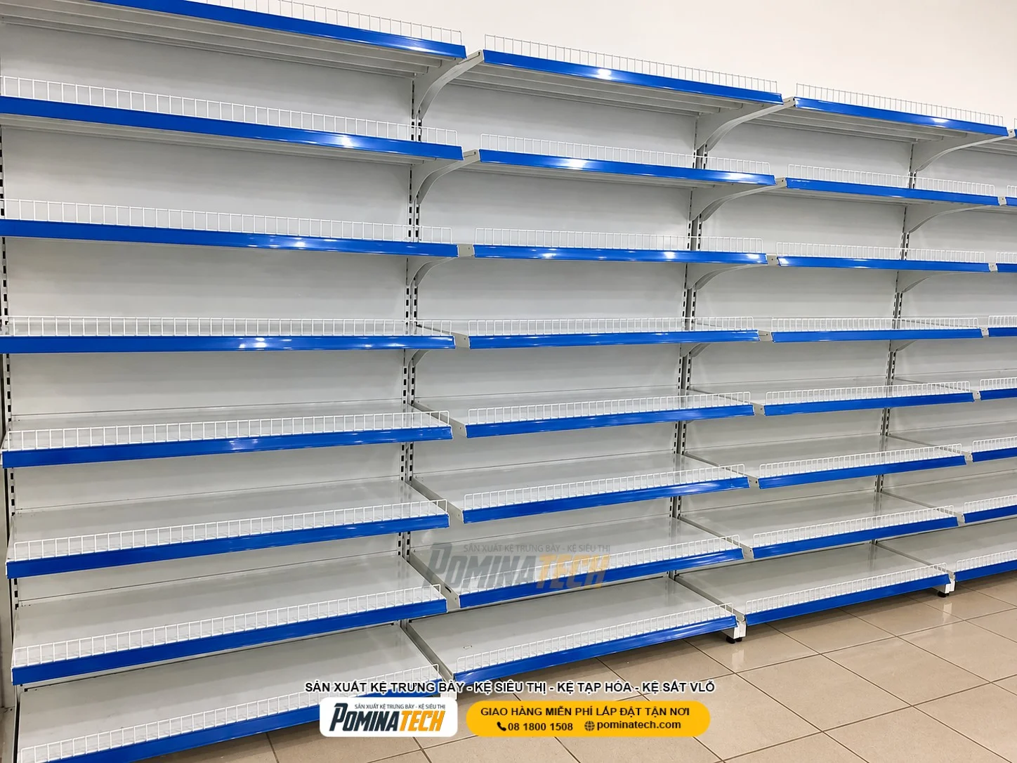 - Kệ đơn siêu thị nhiều tầng giúp khách hàng quan sát và lấy sản phẩm dễ dàng