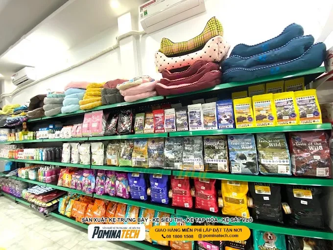 Kệ Pet Shop Đẹp – Tối Ưu Không Gian Trưng Bày Đồ Thú Cưng