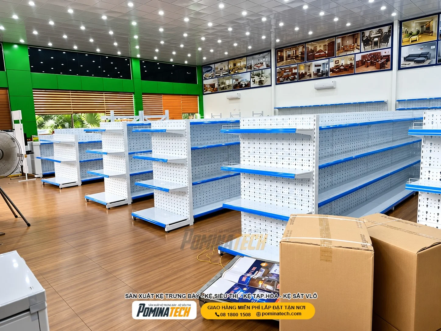 Kệ siêu thị 4 tầng Pominatech hỗ trợ bố trí gian hàng khoa học và dễ quan sát