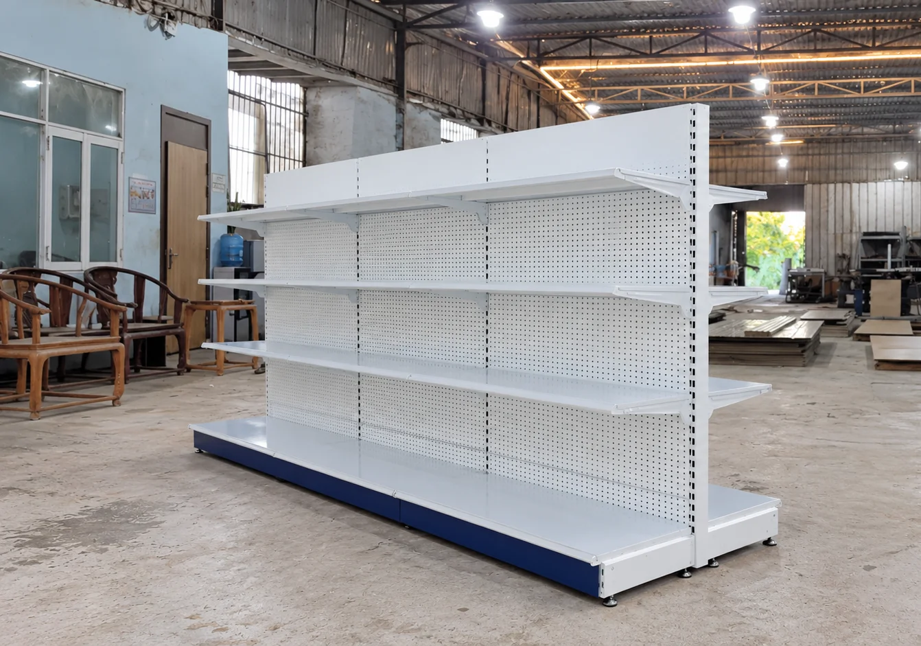 Kệ siêu thị Pominatech có kết cấu chắc chắn, phù hợp trưng bày nhiều loại hàng hóa