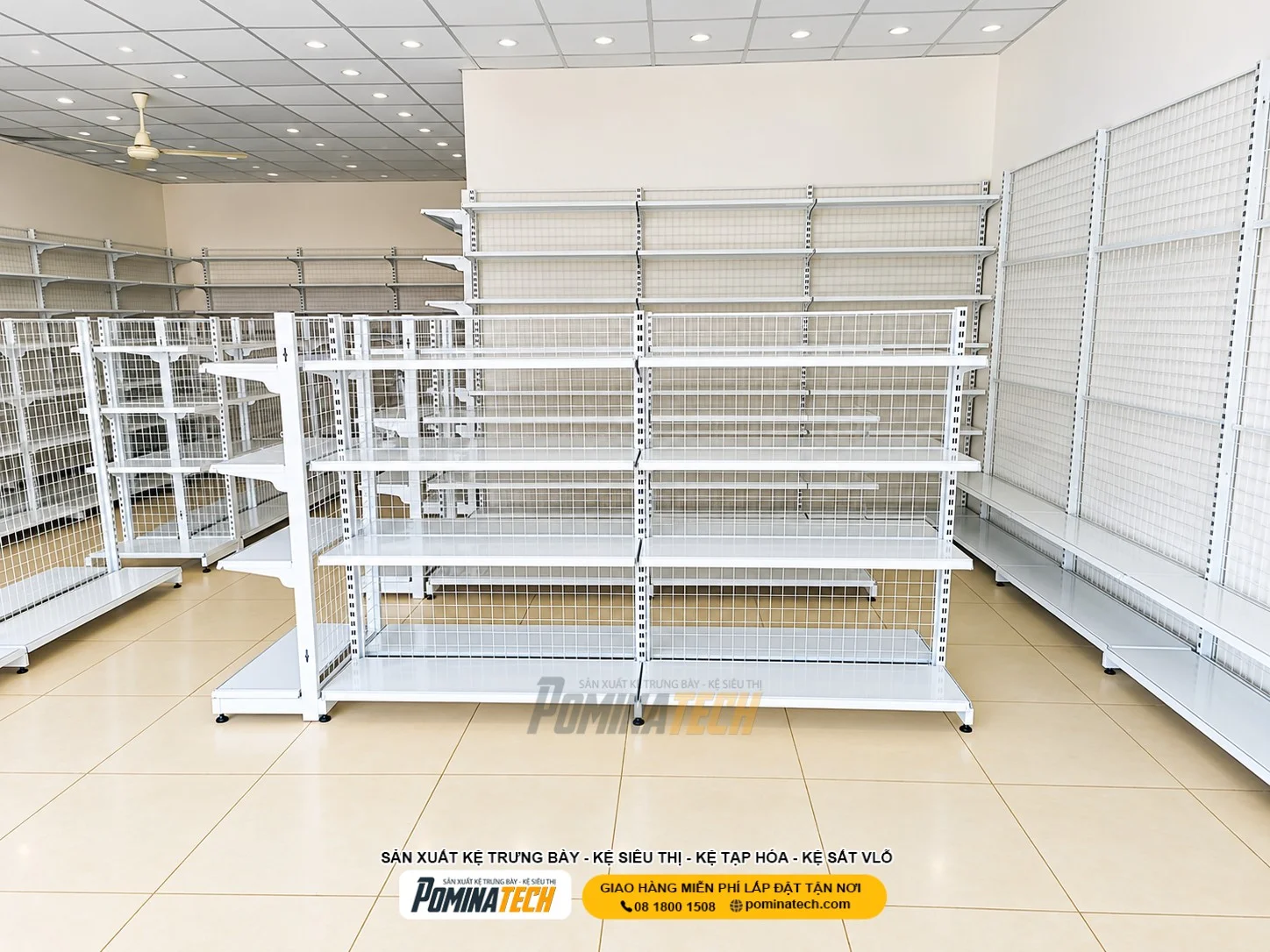 Kệ siêu thị tầng dưới sâu hơn tầng trên giúp bố trí sản phẩm kích thước lớn