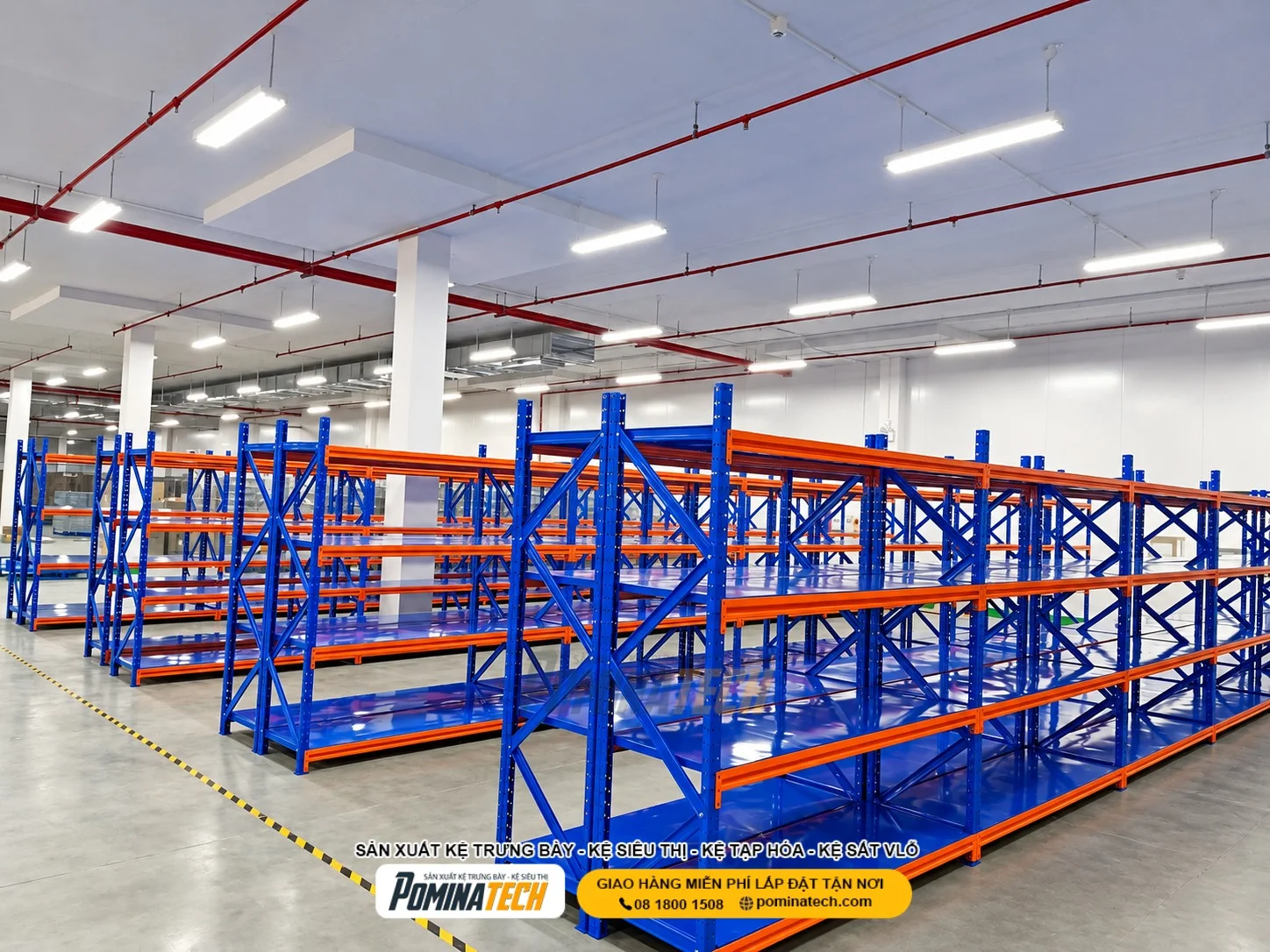 Kệ trung tải cho kho hàng mùa cao điểm với hệ thống mâm tầng điều chỉnh linh hoạt.