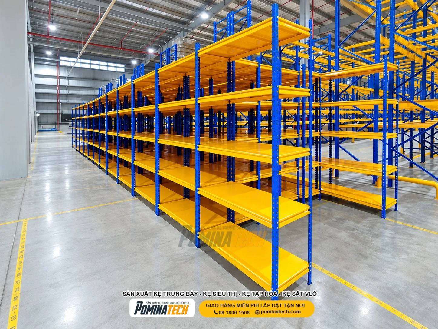 Kệ trung tải cho kho thương mại điện tử hỗ trợ quản lý hàng hóa khi lượng đơn tăng đột biến.