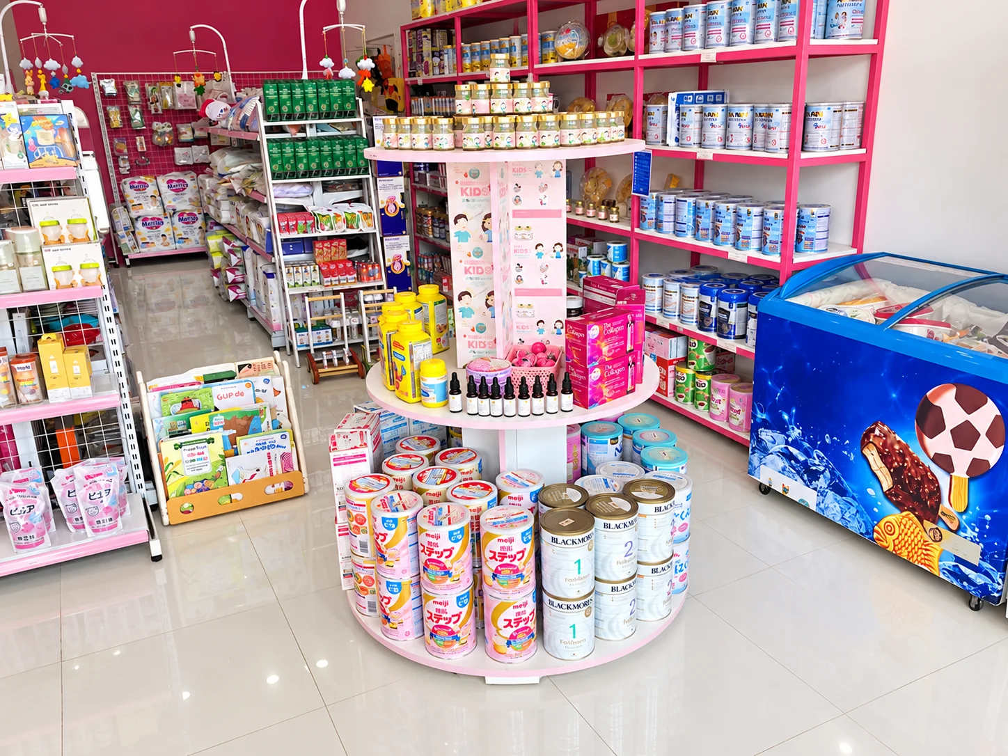 Thiết kế nội thất cửa hàng chuyên nghiệp giúp thu hút khách hàng